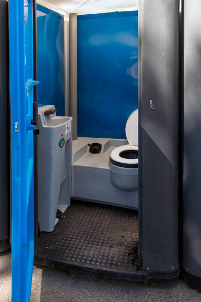 Best Emergency porta potty rental  in Des Peres, MO